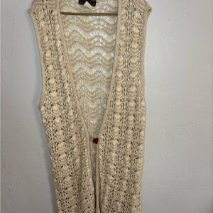 Cream Sleeveless Knit Cardigan